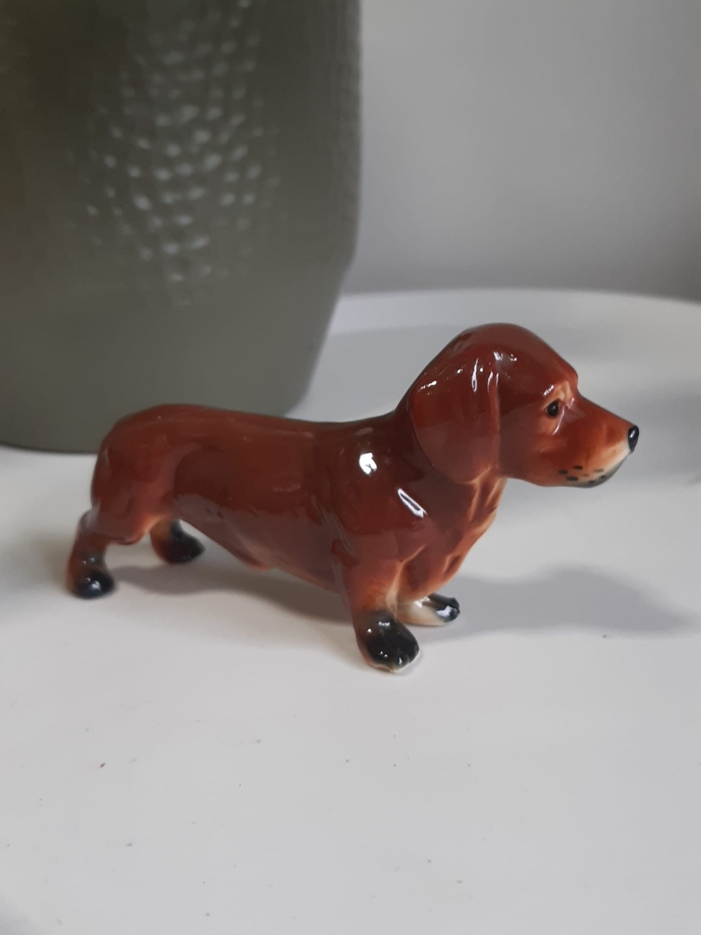 Brown Dachshund Ceramic Figurine - Pets Dog Decor - Picture 6 of 7